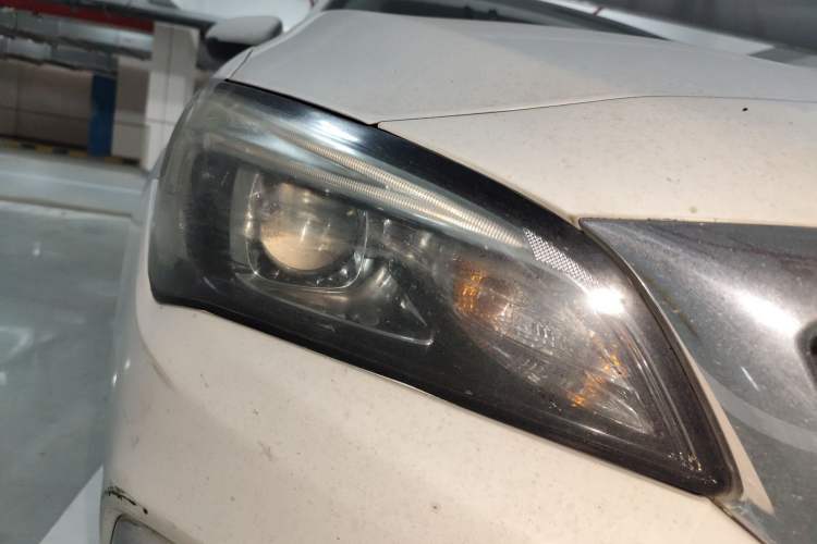 Used Buick Verano 2018 Sedan 15S Automatic Entry Model Right Front Headlight