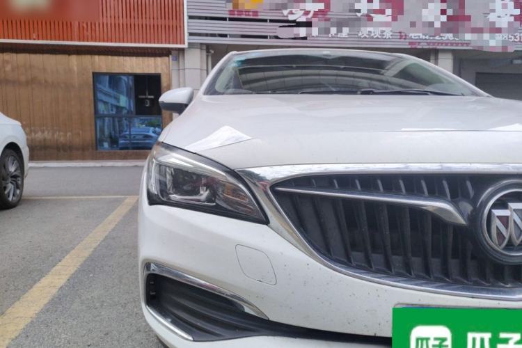Used Buick Verano 2018 Sedan 20T Dual-Clutch Leading Model Right Front Headlight
