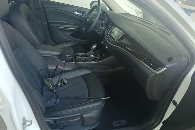 Used Buick Verano 2018 Sedan 15S Automatic Entry Model Right Front Seat