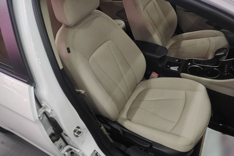 Used Buick Verano 2018 Sedan 15S Automatic Entry Model Right Front Seat
