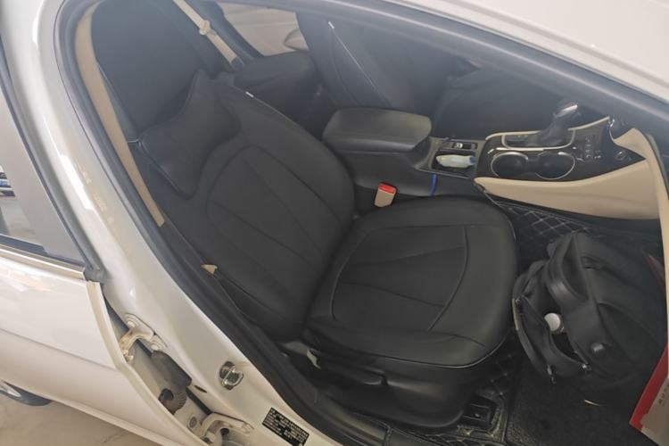 Used Buick Verano 2018 Sedan 15S Automatic Entry Model Right Front Seat