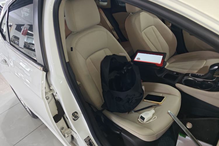 Used Buick Verano 2018 Sedan 15S Automatic Entry Model Right Front Seat