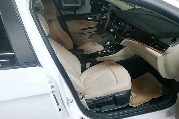 Used Buick Verano 2018 Sedan 15S Automatic Entry Model Right Front Seat