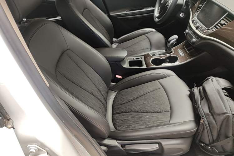 Used Buick Verano 2018 Sedan 15S Automatic Entry Model Right Front Seat
