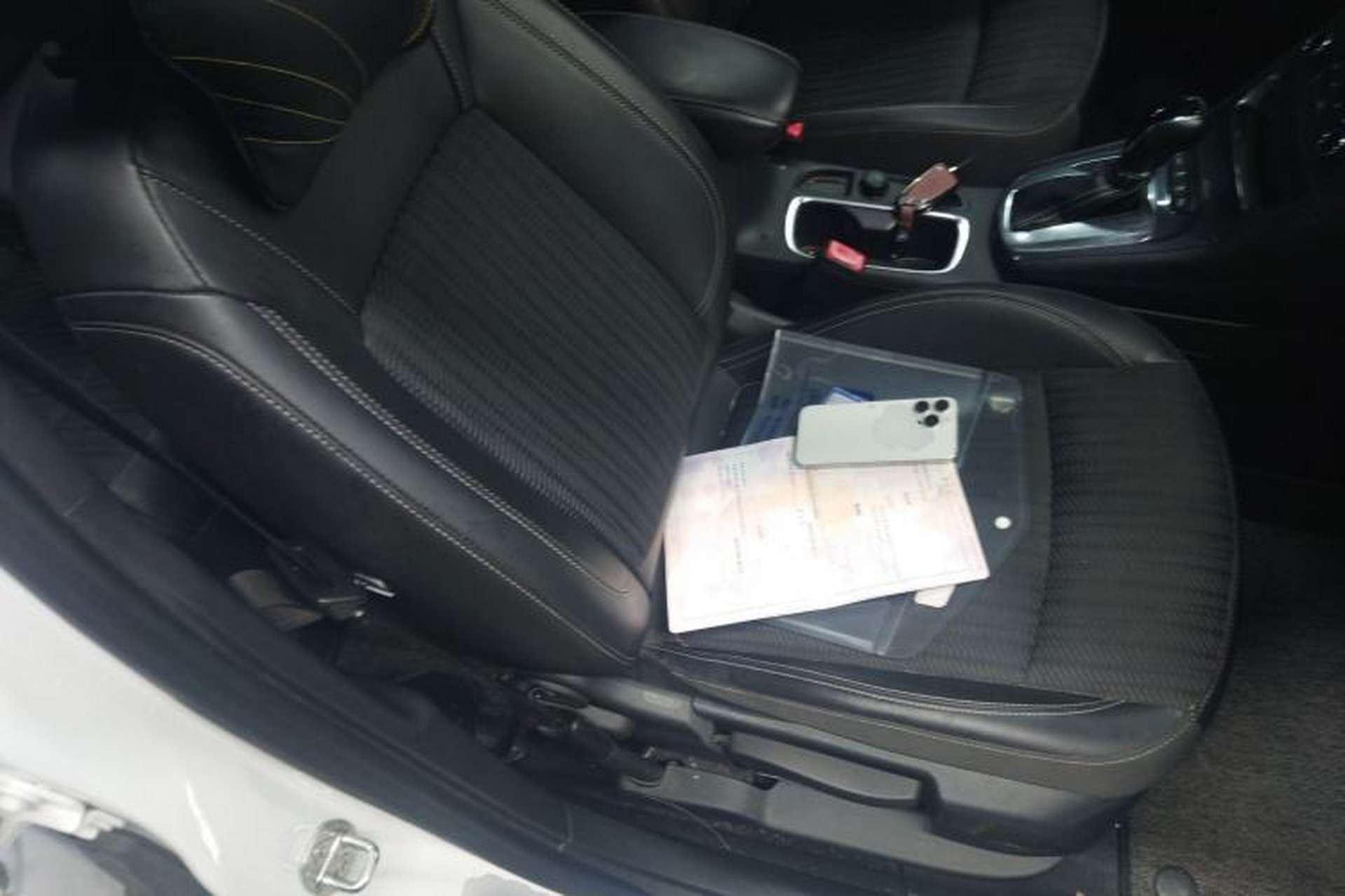 Used Buick Verano 2018 Hatchback 15S Automatic Leading Model Right Front Seat