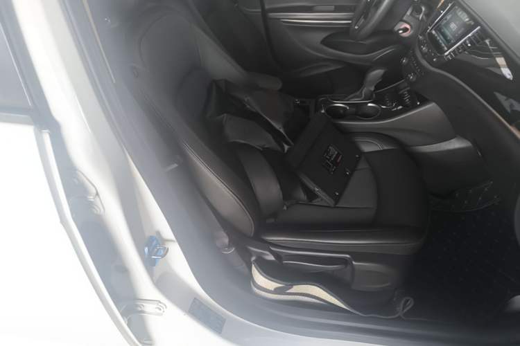 Used Buick Verano 2018 Sedan 15S Automatic Entry Model Right Front Seat