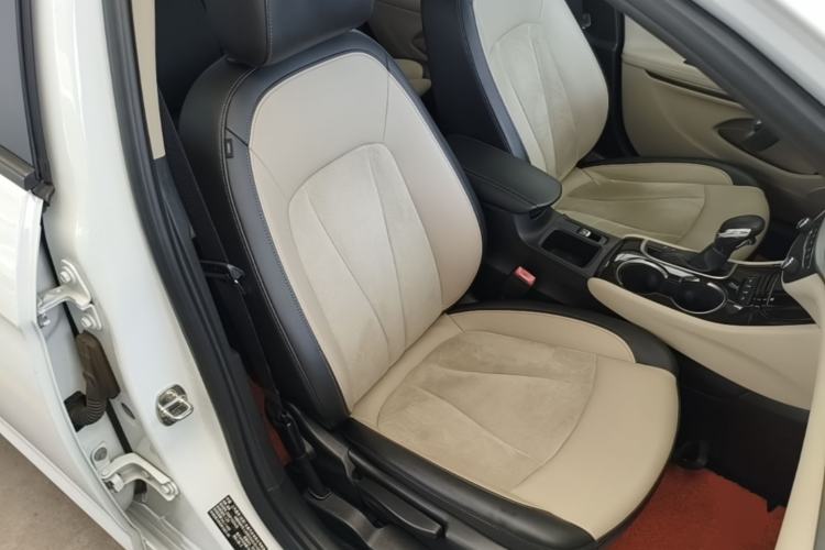 Used Buick Verano 2018 Sedan 15S Automatic Leading Model Right Front Seat
