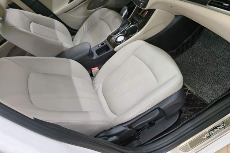 Used Buick Verano 2018 Sedan 15S Automatic Entry Model Right Front Seat