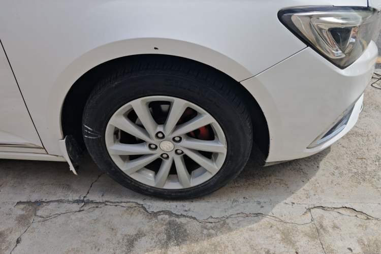Used Buick Verano 2018 Sedan 15S Automatic Entry Model Right Front Wheel Hub