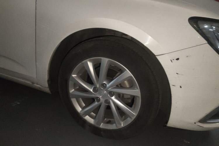 Used Buick Verano 2018 Sedan 15S Automatic Entry Model Right Front Wheel Hub