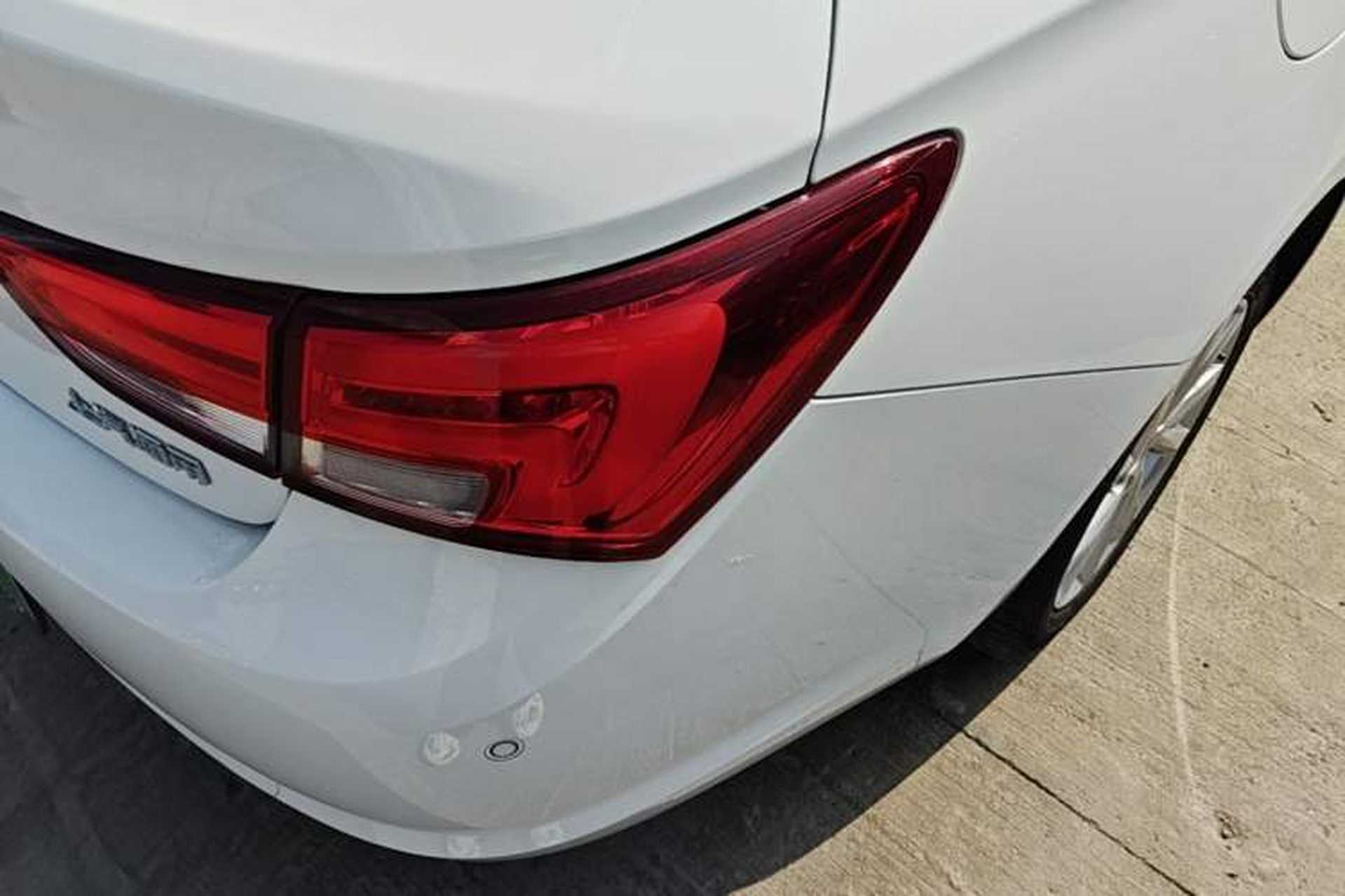 Used Buick Verano 2018 Sedan 15S Automatic Leading Model Right Rear Taillight