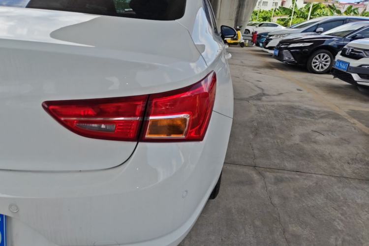 Used Buick Verano 2018 Sedan 15S Automatic Entry Model Right Rear Taillight