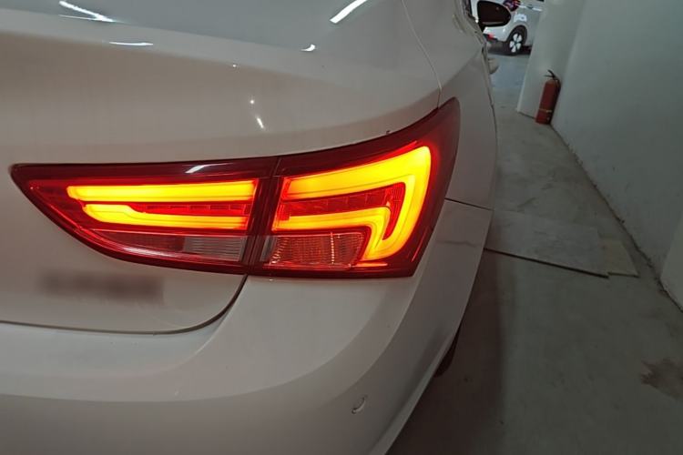Used Buick Verano 2018 Sedan 15S Automatic Leading Model Right Rear Taillight