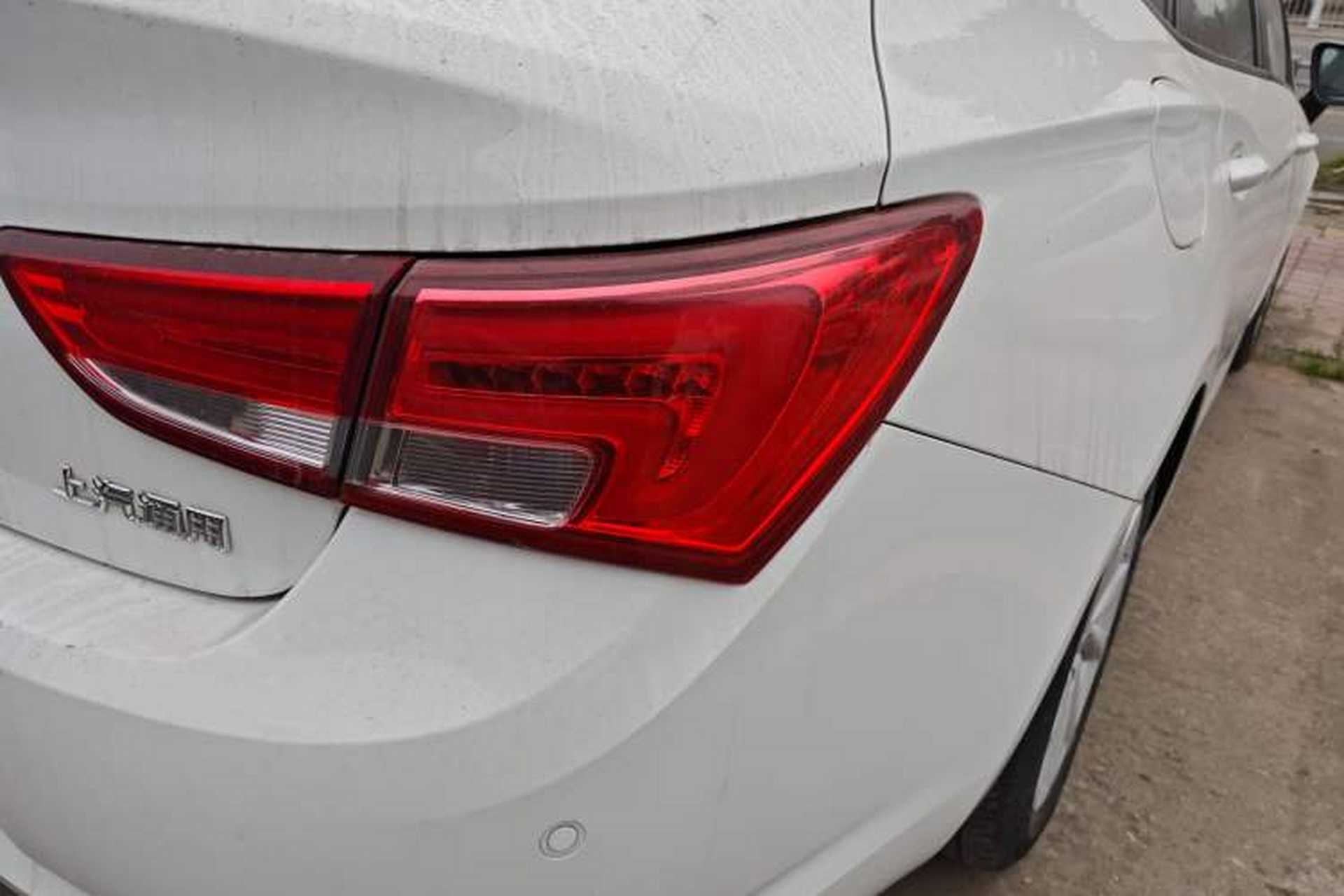 Used Buick Verano 2018 Sedan 15S Manual Leading Model Right Rear Taillight