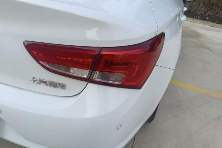 Used Buick Verano 2018 Sedan 15S Automatic Leading Model Right Rear Taillight