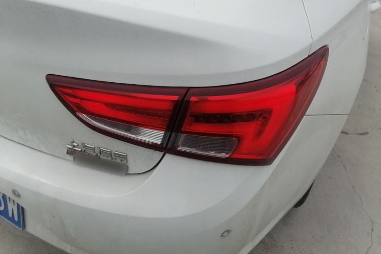 Used Buick Verano 2018 Sedan 15S Automatic Leading Model Right Rear Taillight