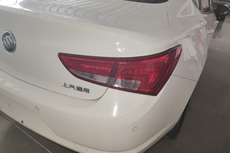Used Buick Verano 2018 Sedan 15S Automatic Leading Model Right Rear Taillight