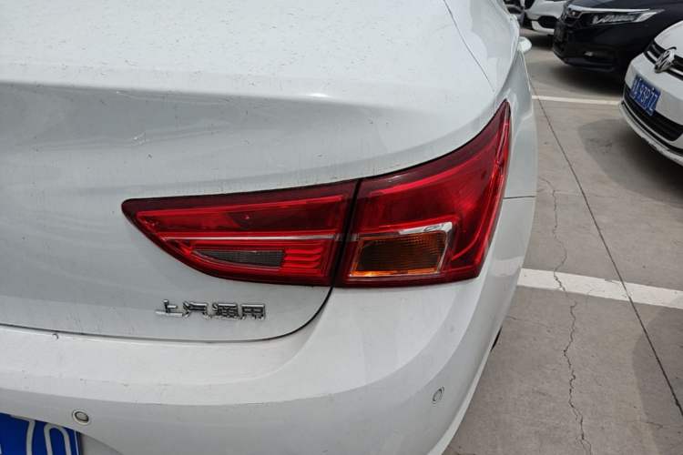 Used Buick Verano 2018 Sedan 15S Automatic Entry Model Right Rear Taillight