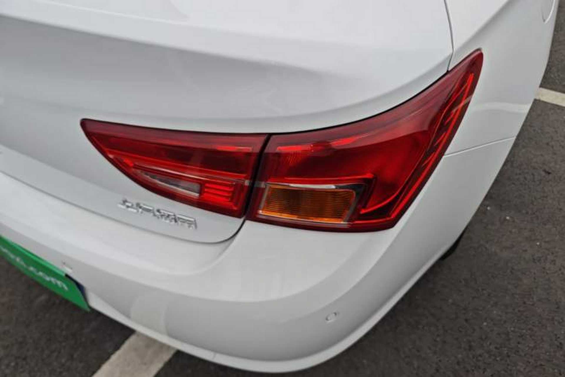 Used Buick Verano 2018 Sedan 15S Automatic Entry Model Right Rear Taillight