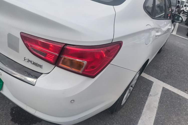 Used Buick Verano 2018 Sedan 15S Automatic Entry Model Right Rear Taillight