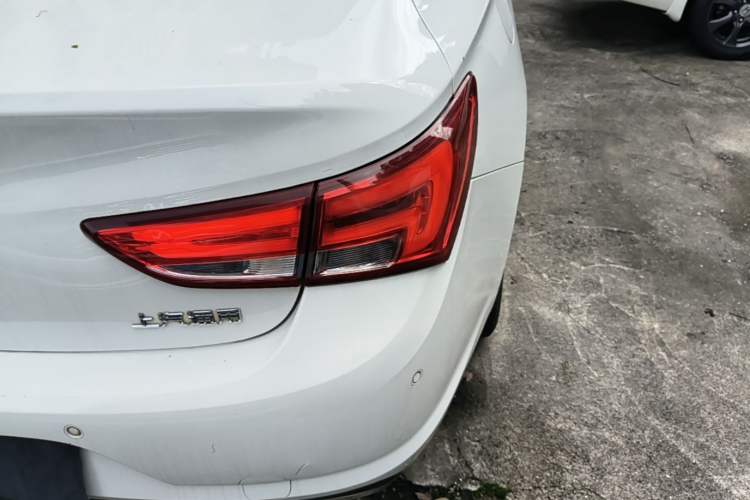 Used Buick Verano 2018 Sedan 20T Dual-Clutch Leading Model Right Rear Taillight