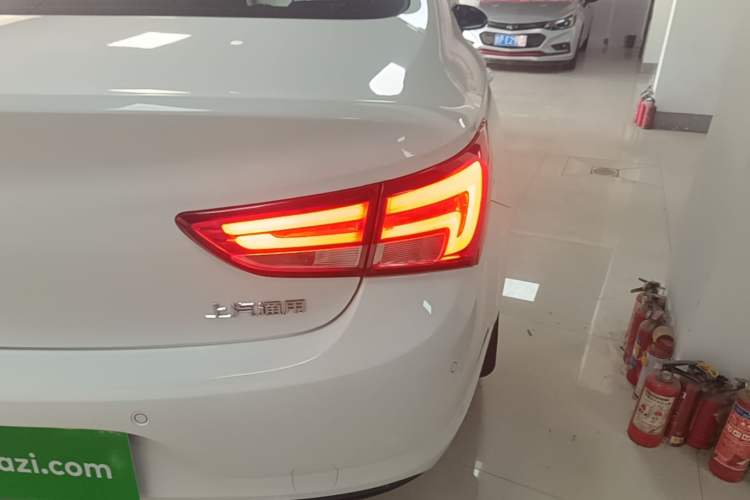 Used Buick Verano 2018 Sedan 15S Automatic Leading Model Right Rear Taillight