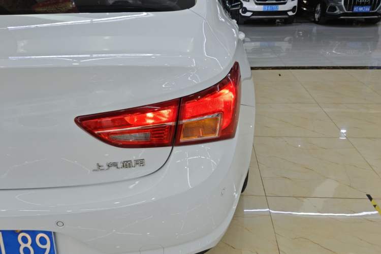 Used Buick Verano 2018 Sedan 15S Automatic Entry Model Right Rear Taillight