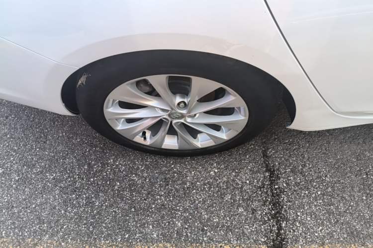 Used Buick Verano 2018 Sedan 20T Dual-Clutch Leading Model Right Rear Wheel Hub