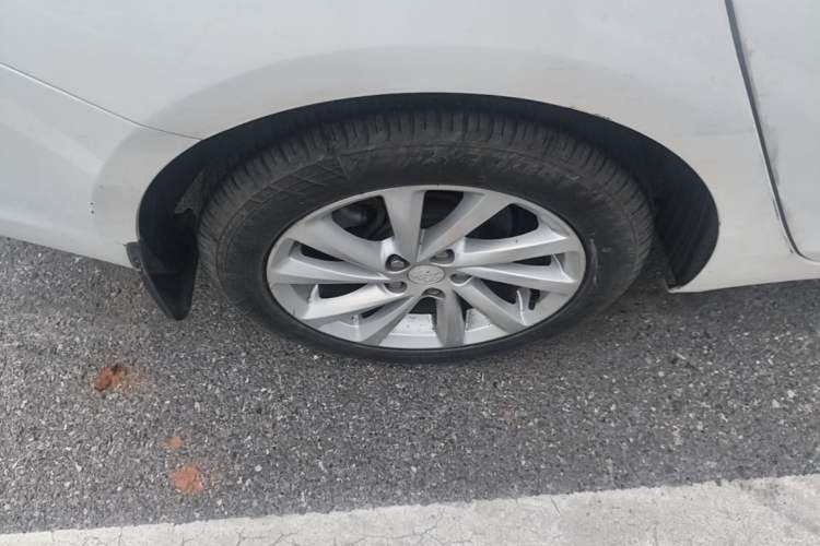 Used Buick Verano 2018 Sedan 15S Automatic Entry Model Right Rear Wheel Hub