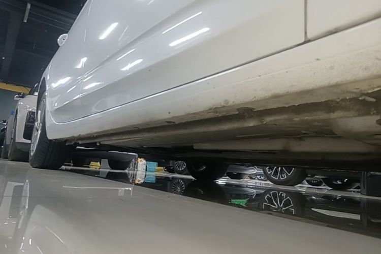 Used Buick Verano 2018 Sedan 15S Automatic Leading Model Right Side Sill