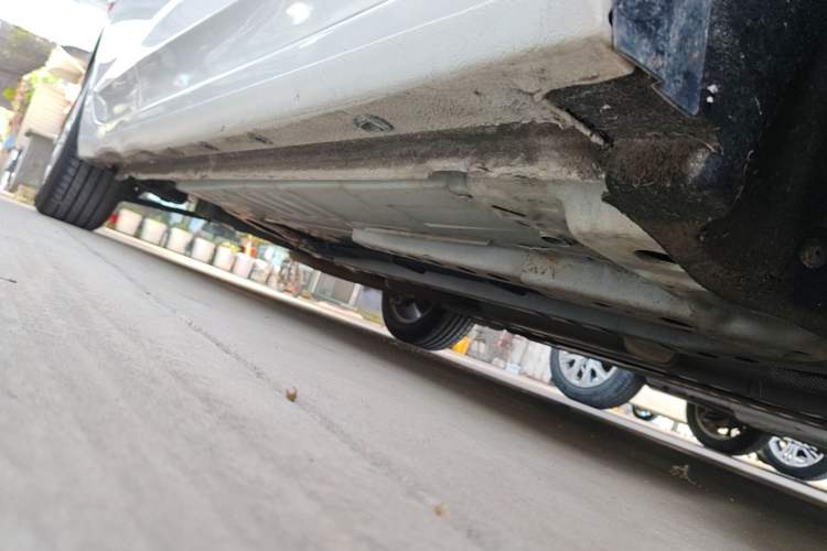 Used Buick Verano 2018 Sedan 15S Automatic Leading Model Right Side Sill