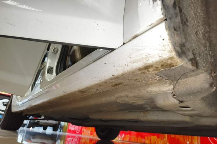 Used Buick Verano 2018 Sedan 15S Automatic Entry Model Right Side Sill
