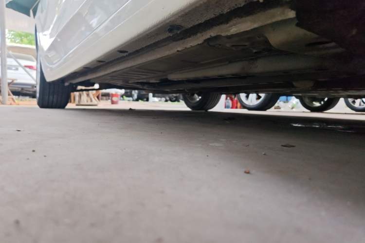 Used Buick Verano 2018 Sedan 15S Automatic Leading Model Right Side Sill