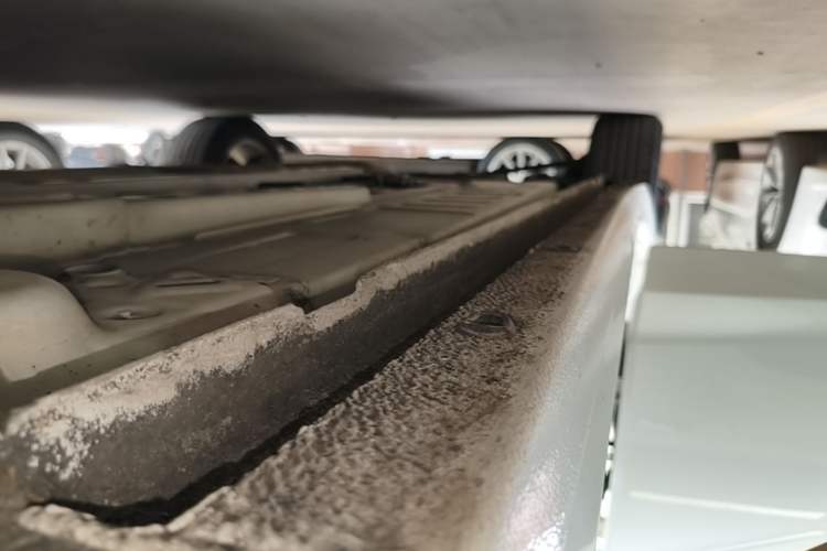 Used Buick Verano 2018 Sedan 15S Automatic Leading Model Right Side Sill