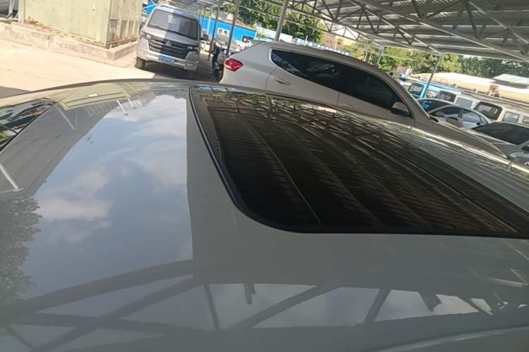 Used Buick Verano 2018 Sedan 15S Automatic Entry Model Roof