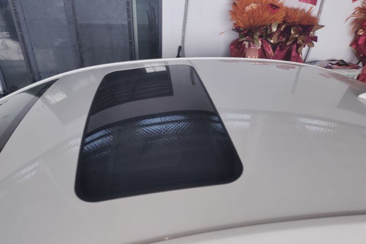 Used Buick Verano 2018 Sedan 15S Automatic Leading Model Roof