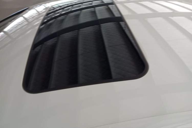 Used Buick Verano 2018 Hatchback GS 20T Dual-Clutch Luxury Model Roof