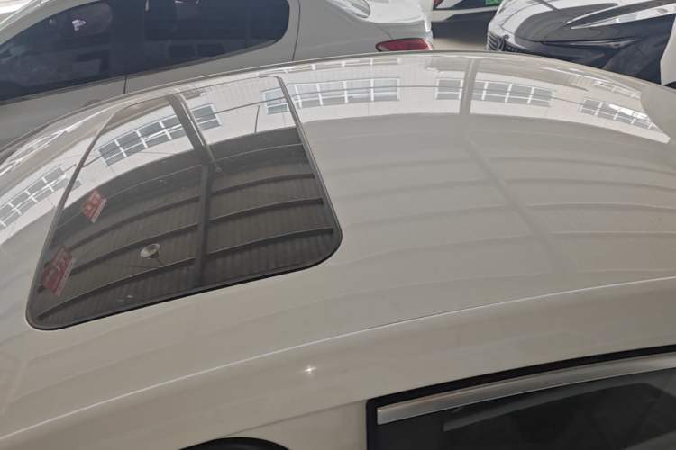 Used Buick Verano 2018 Sedan 15S Automatic Leading Model Roof