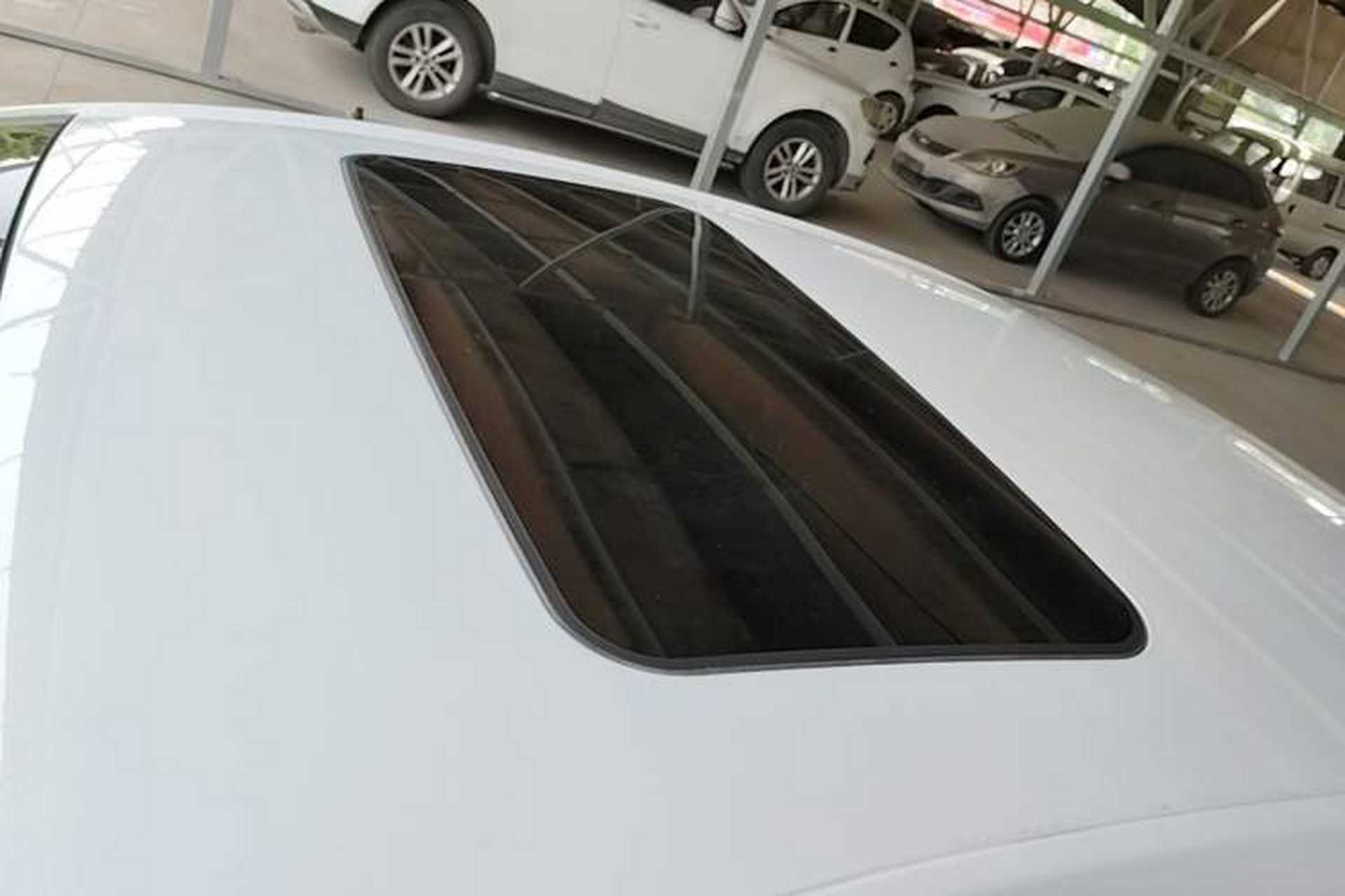 Used Buick Verano 2018 Sedan 15S Automatic Leading Model Roof