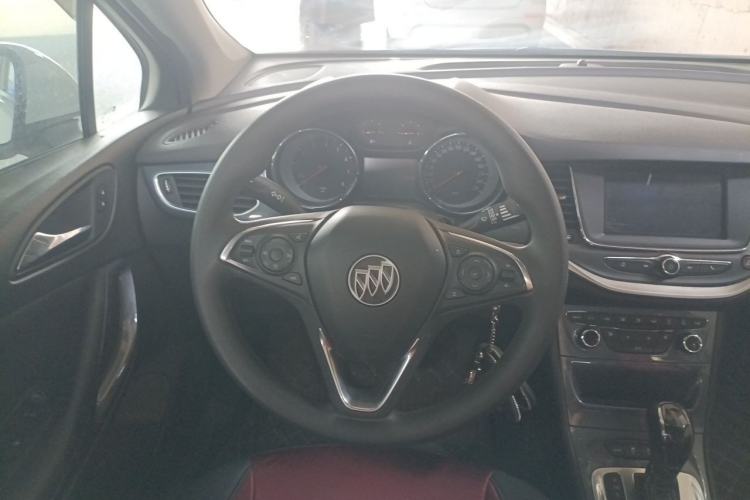 Used Buick Verano 2018 Hatchback 15S Automatic Leading Model Steering Wheel