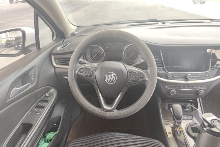Used Buick Verano 2018 Sedan 20T Dual-Clutch Leading Model Steering Wheel
