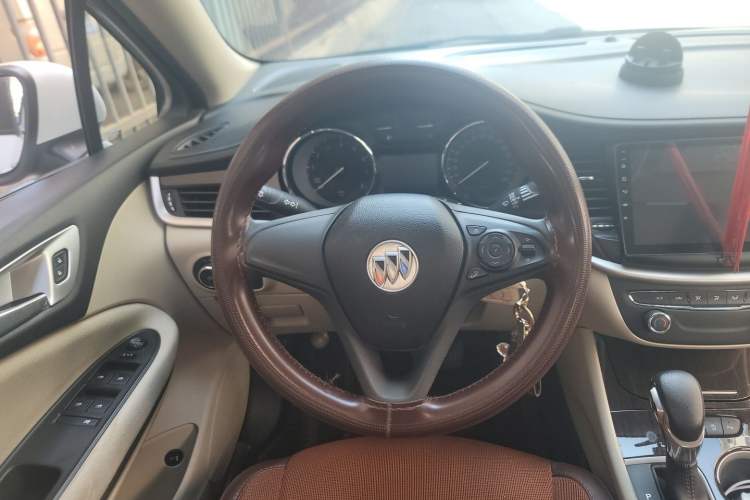 Used Buick Verano 2018 Sedan 15S Automatic Entry Model Steering Wheel