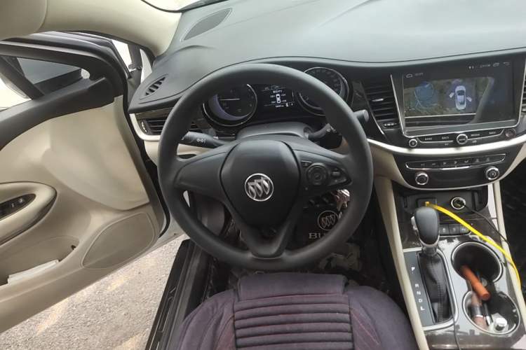 Used Buick Verano 2018 Sedan 15S Automatic Entry Model Steering Wheel