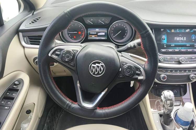 Used Buick Verano 2018 Sedan 15S Automatic Leading Model Steering Wheel