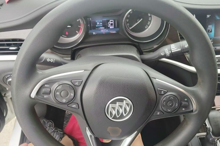 Used Buick Verano 2018 Sedan 20T Dual-Clutch Elite Model Steering Wheel