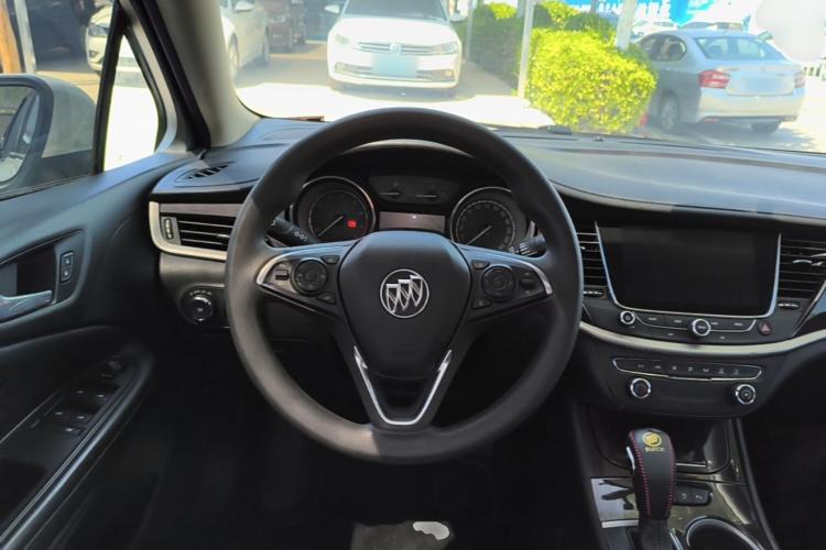 Used Buick Verano 2018 Sedan 20T Dual-Clutch Leading Model Steering Wheel