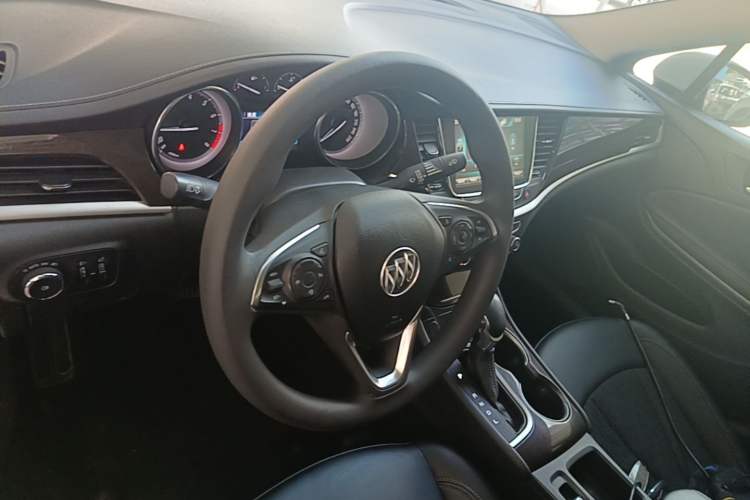 Used Buick Verano 2018 Sedan 15S Automatic Entry Model Steering Wheel