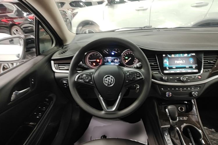Used Buick Verano 2018 Sedan 20T Dual-Clutch Leading Model Steering Wheel