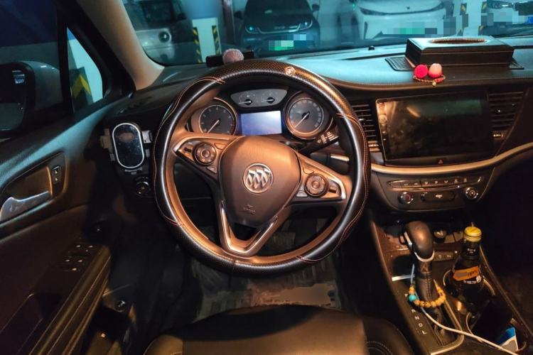 Used Buick Verano 2018 Sedan 20T Dual-Clutch Leading Model Steering Wheel