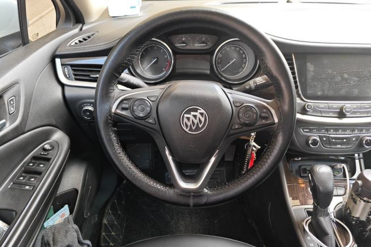 Used Buick Verano 2018 Sedan 20T Dual-Clutch Elite Model Steering Wheel